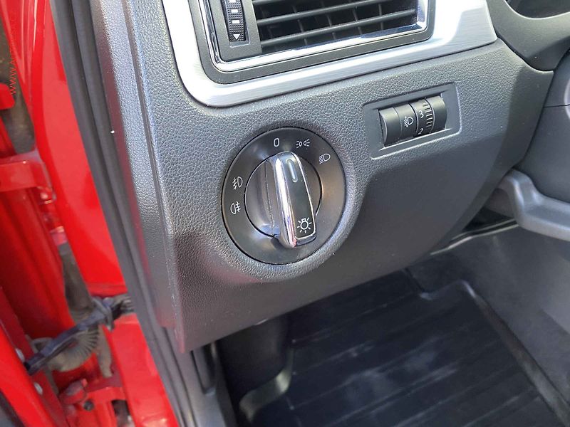 Škoda Rapid (2013) 1.6 TDI, ČR, Elegance - fotka 15 z 17