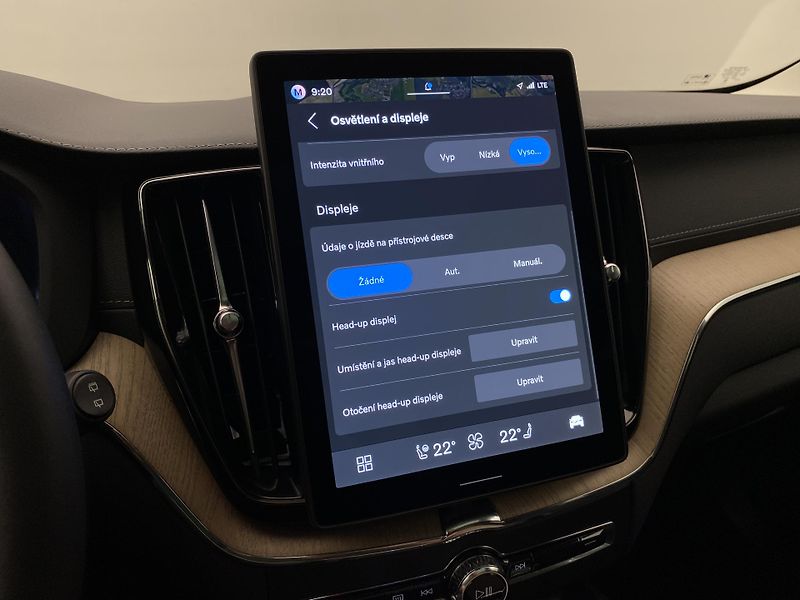 Volvo XC60 T8 AWD RECHARGE DARK ULTRA CZ - fotka 52 z 61