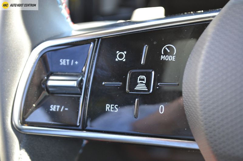Renault Espace esprit Alpine full hybrid E-Te - fotka 60 z 73
