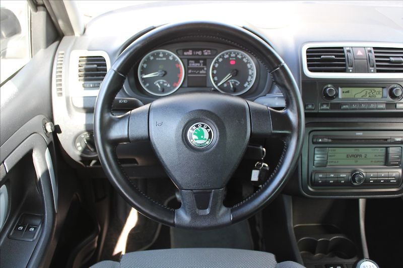 Škoda Fabia 1,2 HTP  NOVÉ V ČR,SPORT - fotka 10 z 19