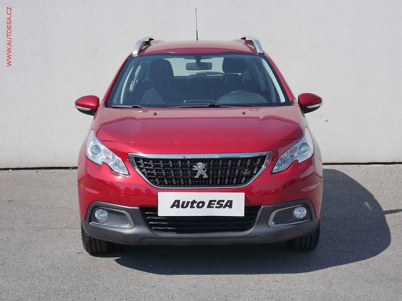 Peugeot 2008 (2017) 1.2PT, ČR, AC, tempo - fotka 2 z 16
