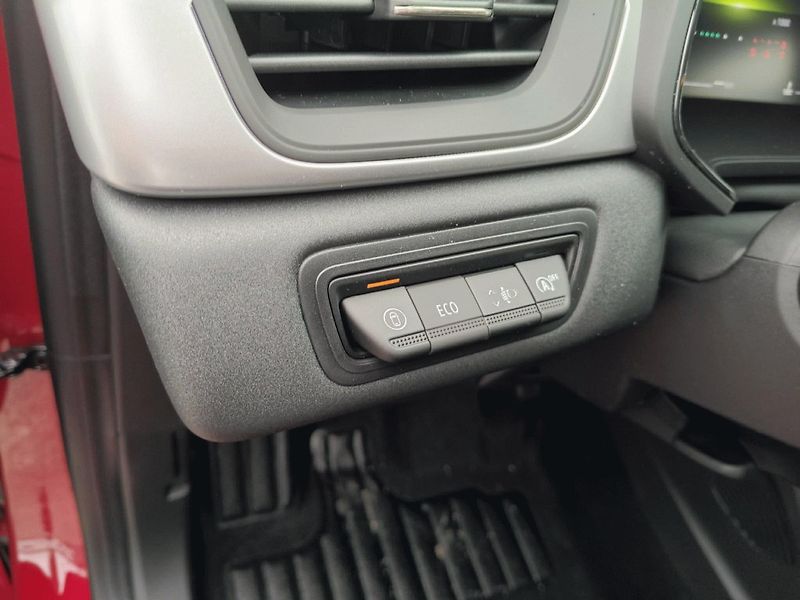 Renault Symbioz (2025) evolution mild hybrid 140 - fotka 16 z 29