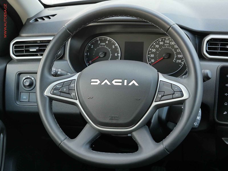 Dacia Duster (2023) 1.0 T, 1.maj,ČR, AC, TZ - fotka 13 z 18