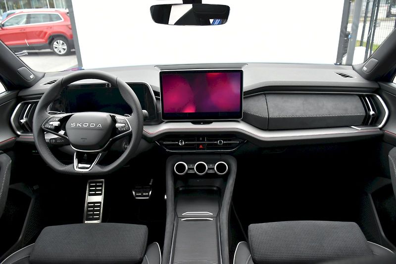 Škoda Kodiaq (2025) Sportline 2,0 TDI 142 kW 7° au - fotka 7 z 44