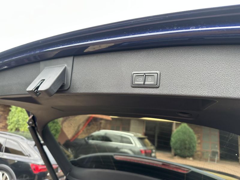 Audi Q2 35TFSi, S-Tronic, kamera - fotka 14 z 16