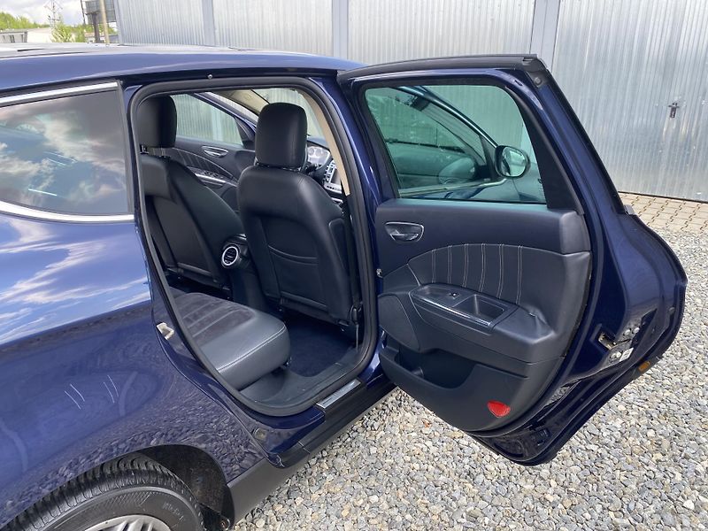 Lancia Delta 2.0JTD 165PS SPORT NAVI SERVIS - fotka 117 z 169