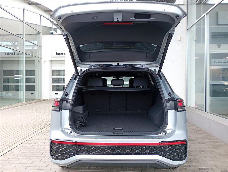 Volkswagen Tayron (2026) 2,0 TDI 142 kW 4MOT  R-Line Pe - fotka 8 z 18