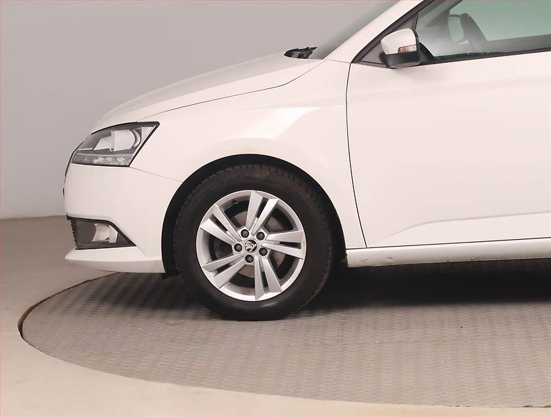 Škoda Fabia (2021) Ambition 1.0 TSI, ČR,1.maj - fotka 15 z 17