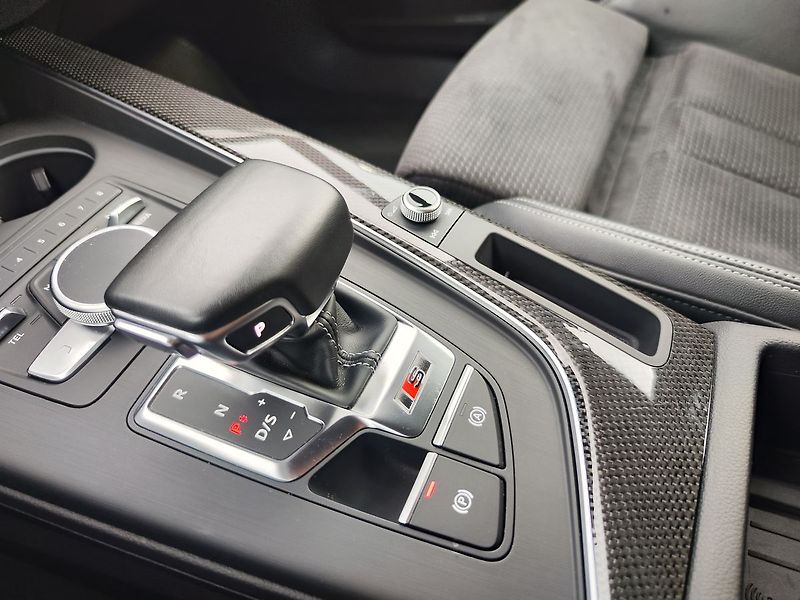 Audi S5 3.0 TFSI/260kW ČR 1.Majitel - fotka 27 z 37