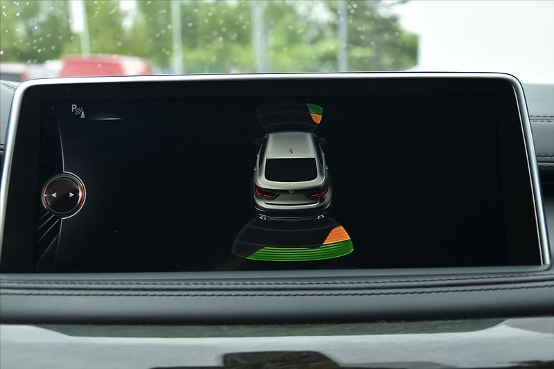 BMW X6 xDrive 30d 190kW ČR - fotka 22 z 26
