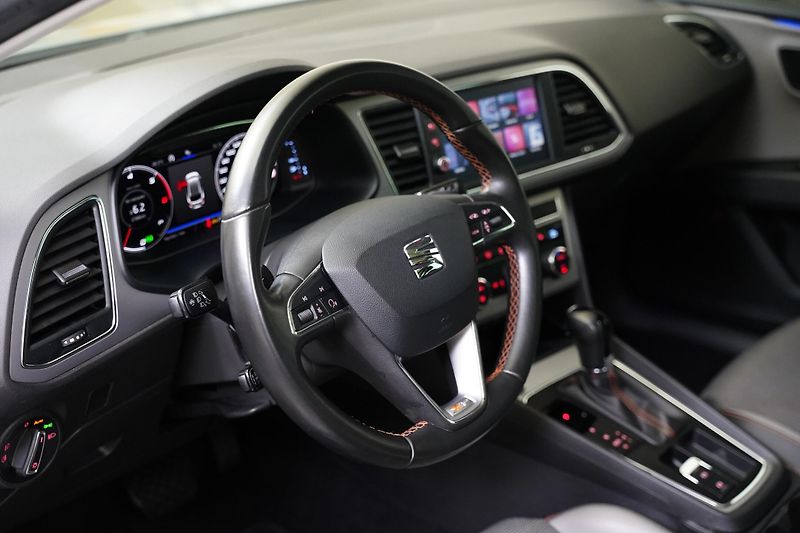 Seat Leon - fotka 14 z 27