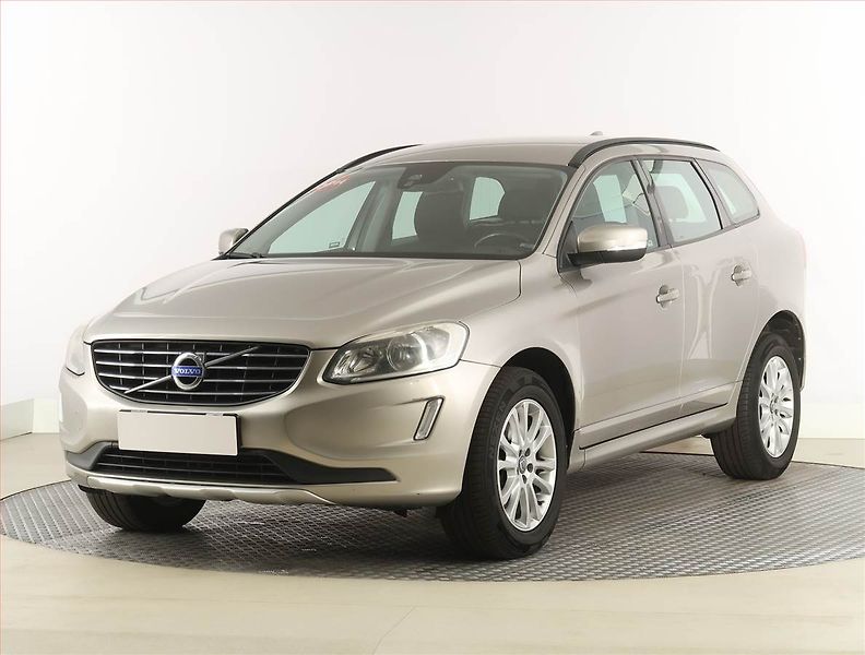 Volvo XC60 (2015) T5 AWD, 4X4, Automat - fotka 2 z 19
