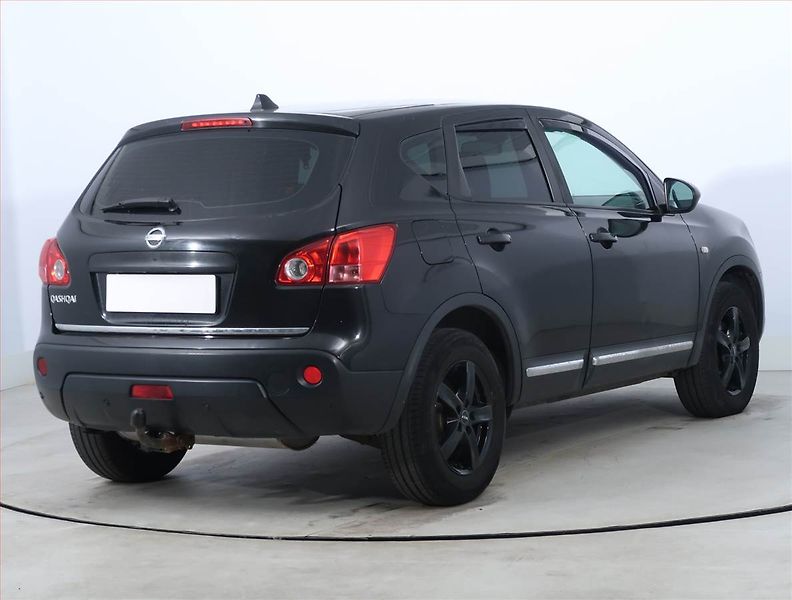 Nissan Qashqai (2007) 2.0, 4X4, Navi, Tempomat - fotka 5 z 19