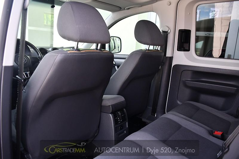 Volkswagen Caddy 1.2TSi  A/C VÝHŘEV - fotka 12 z 39
