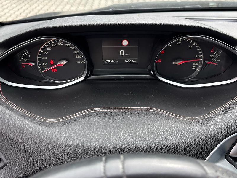 Peugeot 308 Kombi 308 - fotka 11 z 26
