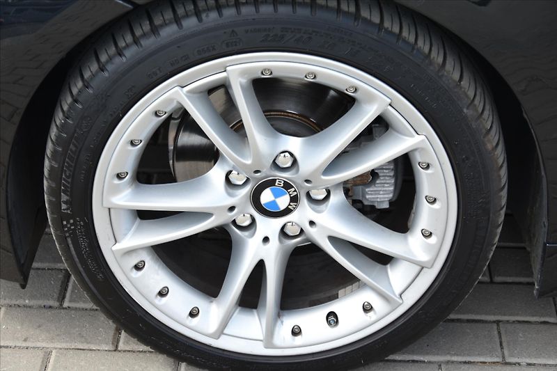 BMW Z4 23i 150kW SERVISNÍ KNIHA ČR - fotka 11 z 26