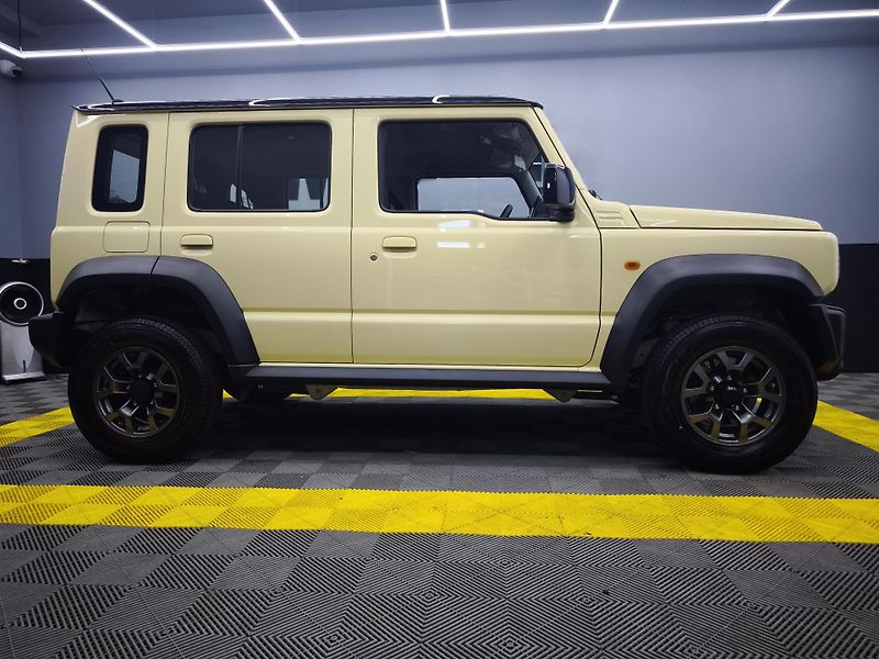 Suzuki Jimny (2025) 1,5 GLX AUTOMAT, 4X4 LONG - fotka 9 z 25