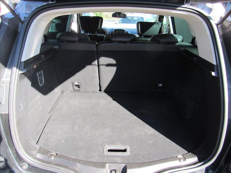 Renault Scénic 1,6 dCi 118kW Automat - fotka 30 z 35