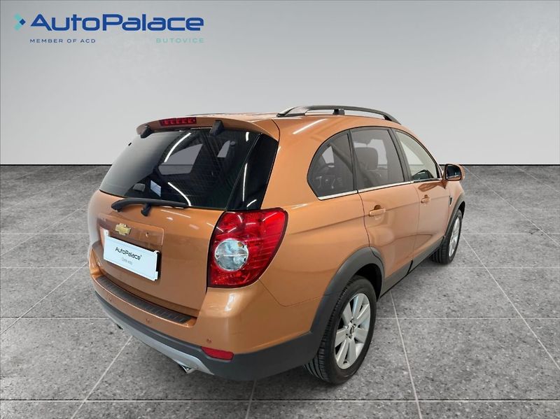 Chevrolet Captiva 2,0 D 4x4 automat, kůže - fotka 4 z 17