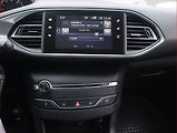 Peugeot 308 (2017) 1.6 BlueHDi, Serv.kniha - náhled 12