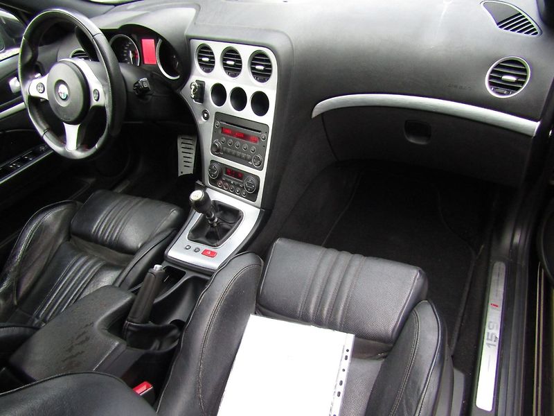 Alfa Romeo 159 (2009) 2.0JTD 125kW - fotka 14 z 33