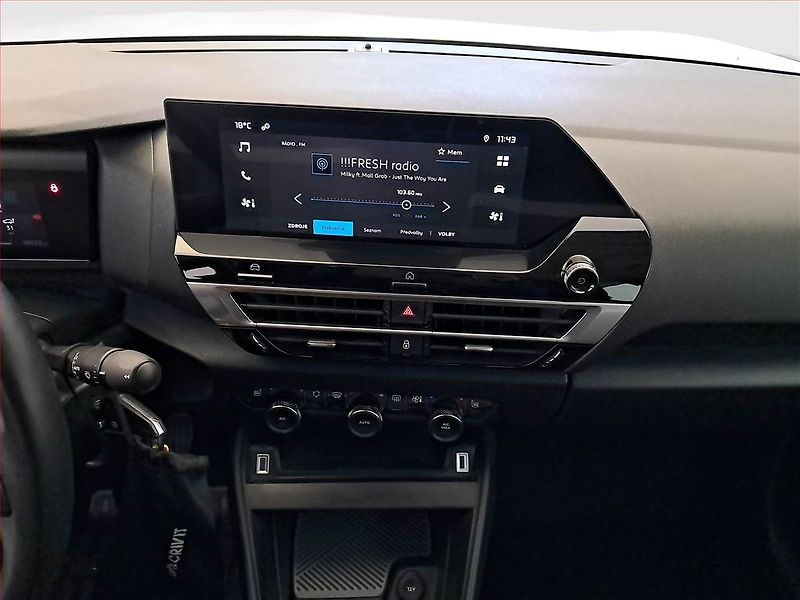 Citroën C4 (2022) 1.2 PureTech, Serv.kniha - fotka 12 z 16