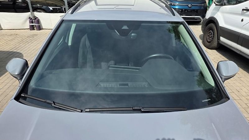 Volkswagen Golf (2024) 2.0 TDI 110kW DSG7 Style TZ - fotka 36 z 39