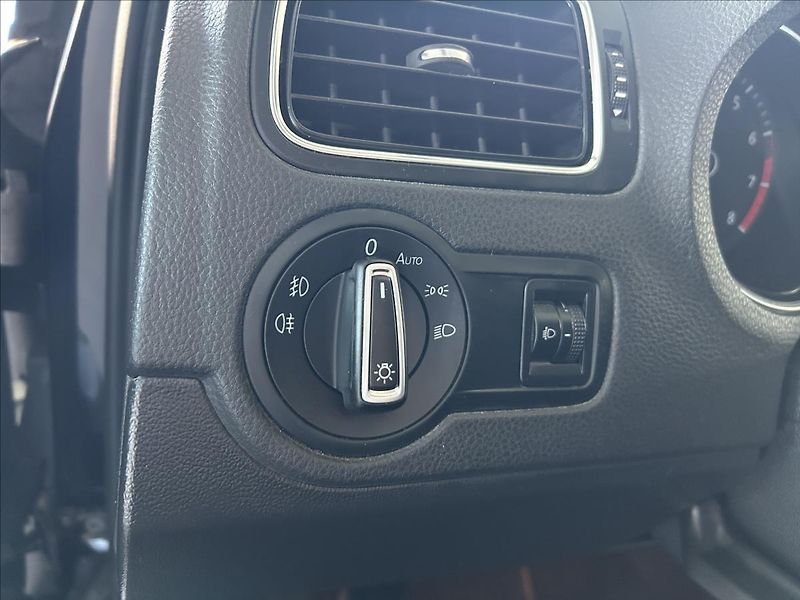 Volkswagen Polo 1,2   TSI,LOUNGE,2.MAJ,SERVISK - fotka 12 z 25