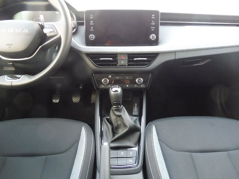Škoda Scala (2025) Selection 1,0 TSI 85kW - fotka 11 z 29