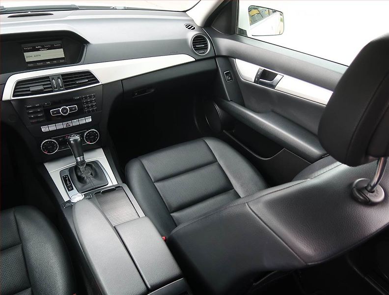 Mercedes-Benz Třídy C (2014) C 180 CDI, Automat, Serv.kniha - fotka 8 z 19