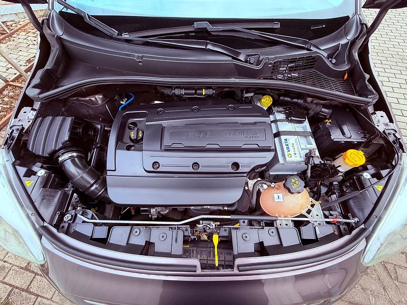 Fiat 500X 1.4 MultiAir Turbo, ČR - fotka 24 z 25