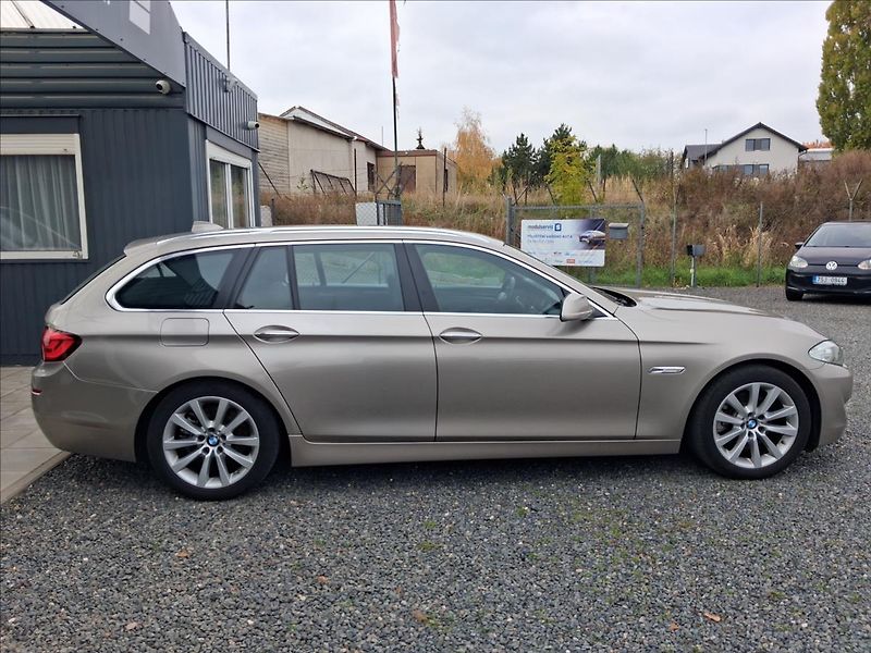 BMW Řada 5 2,0 135kw - fotka 8 z 15