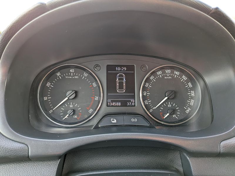 Škoda Fabia (2014) 1.2 TSI 63kW Combi-Servisováno - fotka 6 z 17