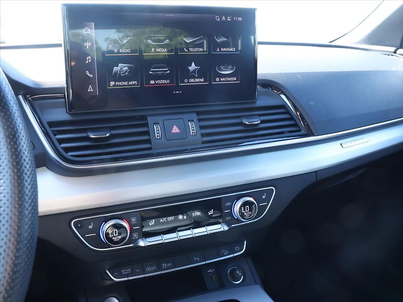Audi Q5 3,0 50TDI 210kW S-line quattro - fotka 22 z 33