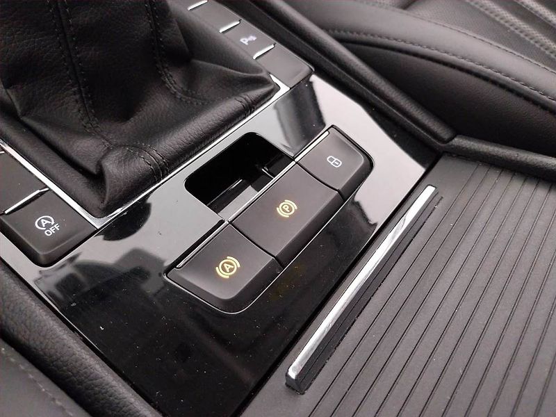 Škoda Superb (2019) Style 2.0 TDI, Serv.kniha - fotka 16 z 23