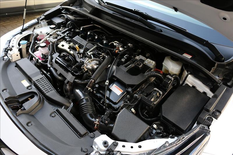 Toyota Corolla 2,0 Hybrid,1.Maj. ČR, DPH - fotka 46 z 52
