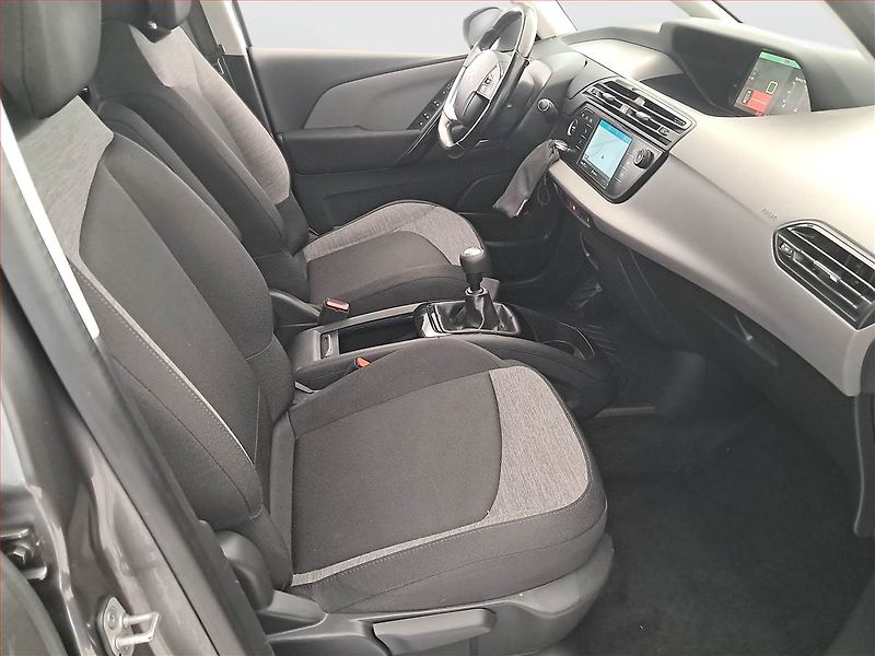Citroën C4 Picasso (2017) 2.0 HDI, Navi, Tempomat - fotka 9 z 19