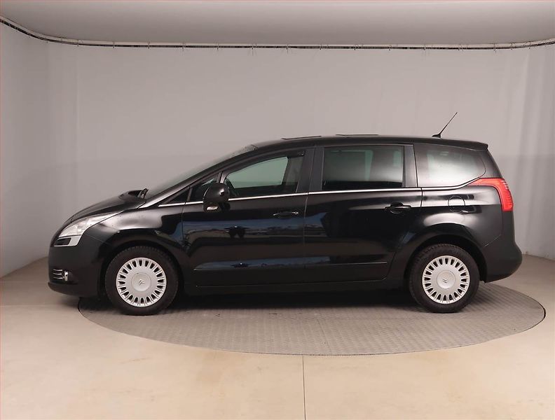 Peugeot 5008 (2014) Active Pack 1.6 HDi, Automat - fotka 3 z 16