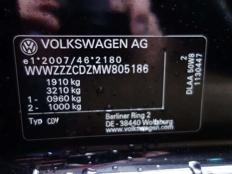 Volkswagen Golf (2021) 1.0eTSI 81kW DSG -VÝBAVA-LED - fotka 39 z 40
