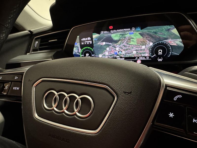 Audi e-tron (2022) 50 QUATTRO BUSSINES 1 Majitel - fotka 16 z 53