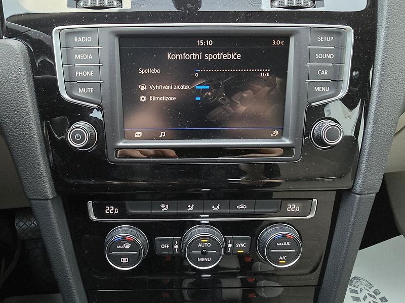 Volkswagen Golf 1.4TSi 110kW DSG HIGHLINE -DPH - fotka 31 z 38