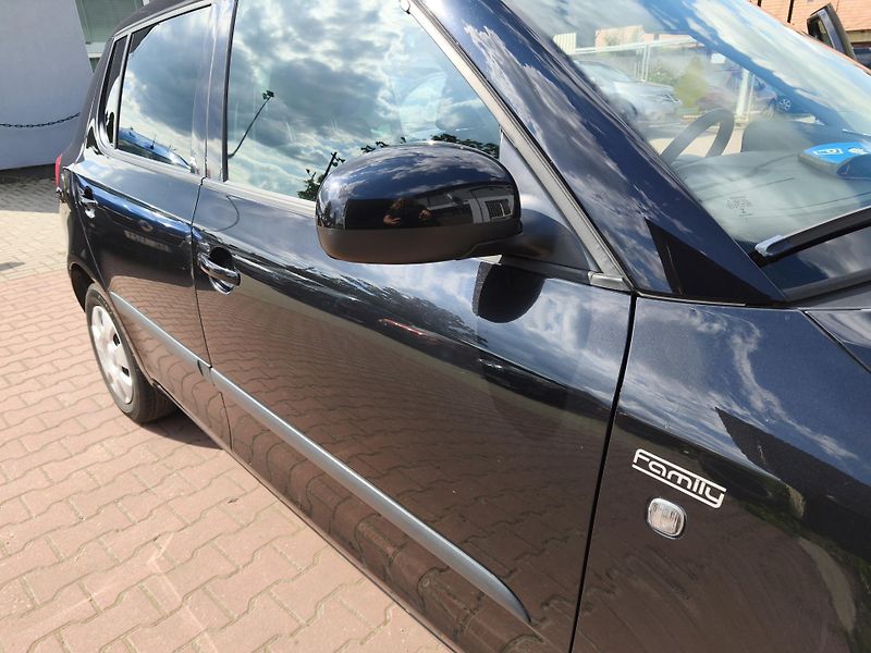 Škoda Fabia (2011) II. 1,2 TSi 63kW - fotka 25 z 26
