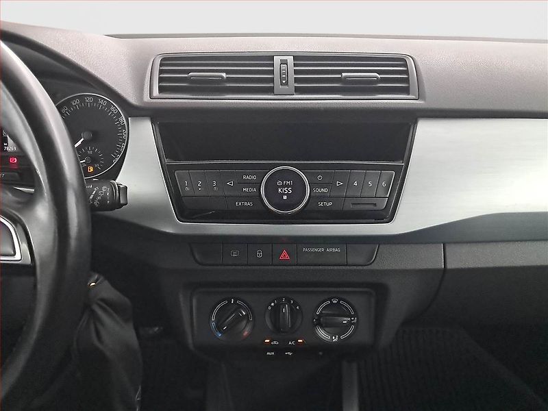 Škoda Fabia (2015) 1.0, ČR,1.maj, Serv.kniha - fotka 12 z 13