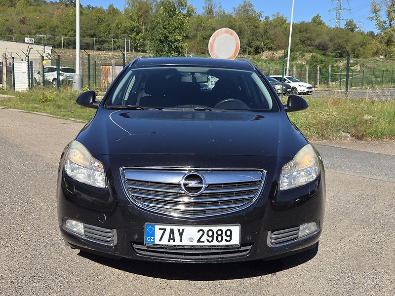 Opel Insignia 2,0CDTi KOMBI i SPLÁTKY VŠEM!  - fotka 2 z 10