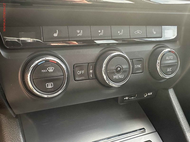 Škoda Octavia (2016) 1.4 TSi, ČR, Bixenon - fotka 16 z 21