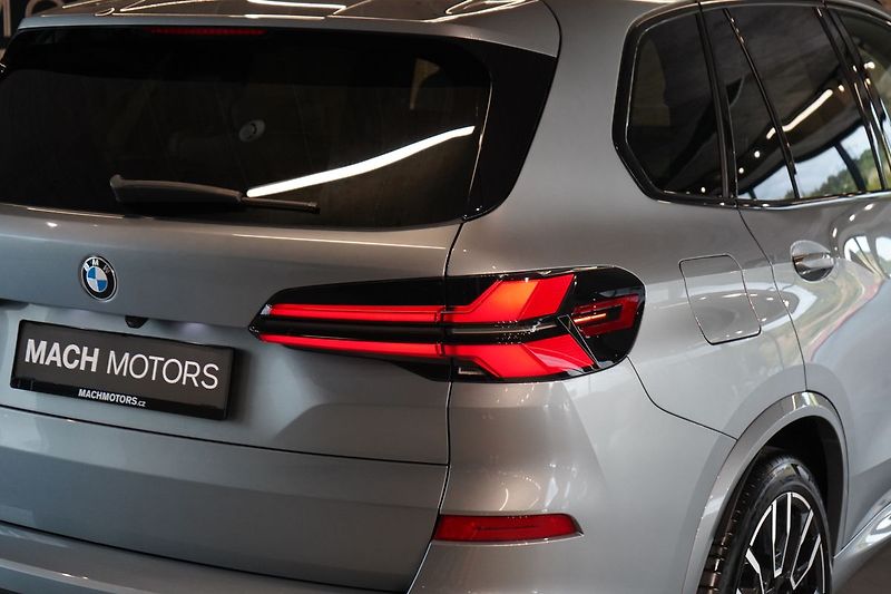 BMW X5 30d xDrive, Vzduch, Nezávislé - fotka 9 z 46