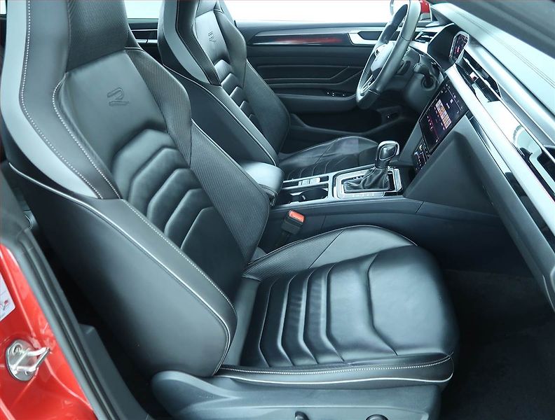 Volkswagen Arteon (2022) R-line 2.0 TSI 4Motion - fotka 9 z 22