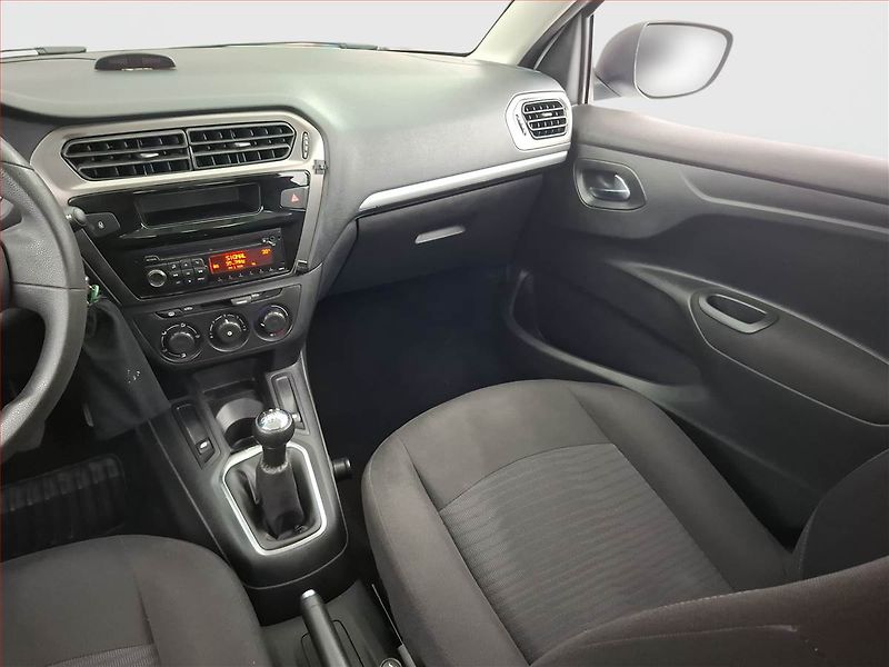 Peugeot 301 (2014) 1.2 VTi, Park. senzory - fotka 8 z 13