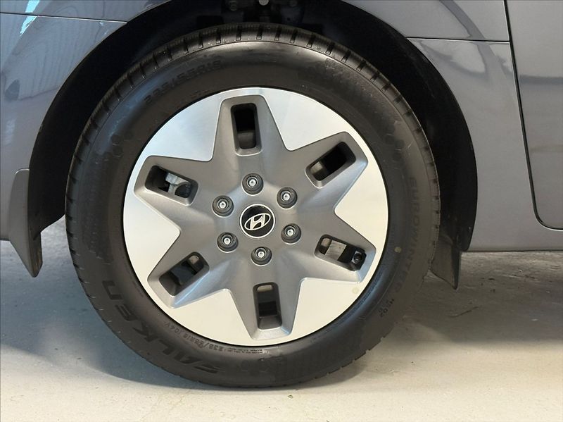 Hyundai Staria 2,2 CRDI PREMIUM LUXURY PANO - fotka 26 z 26