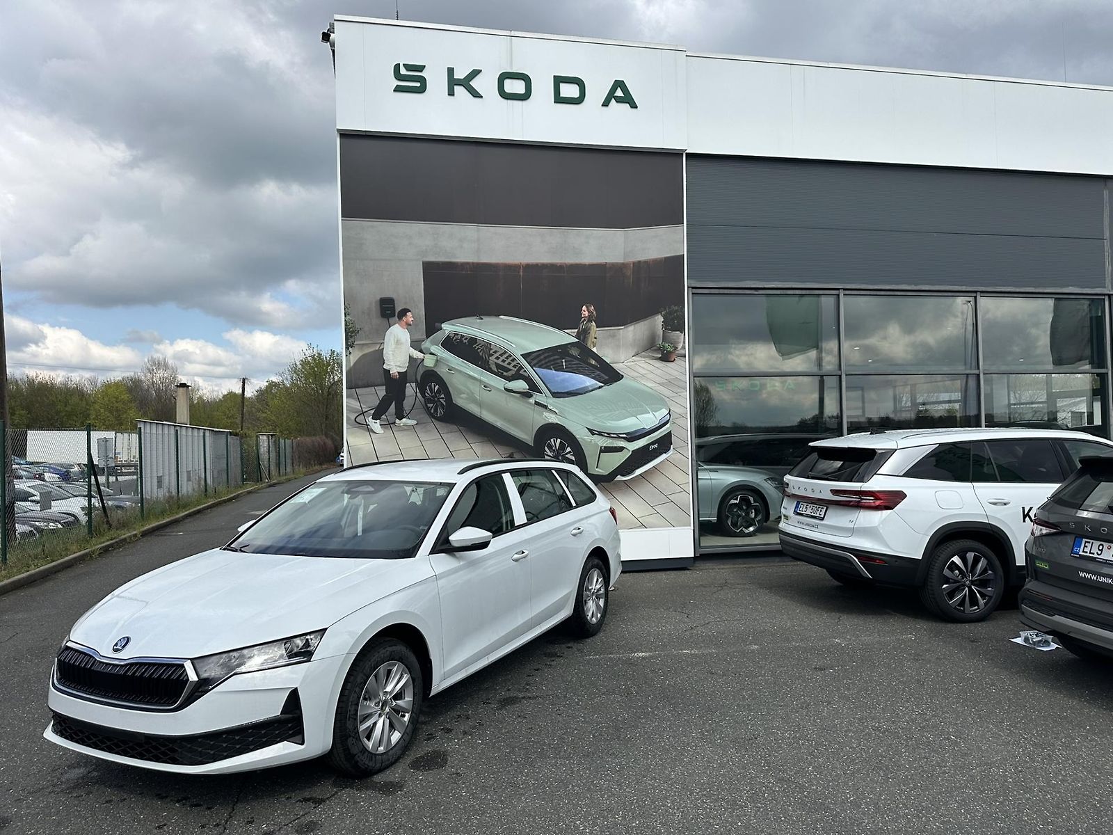 Škoda Octavia ESSENCE + dovýbava *141